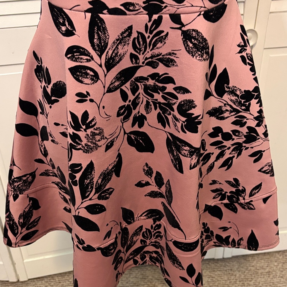 Emerald Sundae Pink and Black Floral Dress - Picture 4 of 8